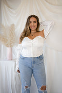 QUINN White top with sleeves